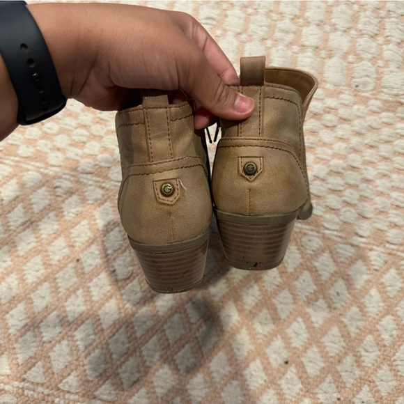 Guess Low heel Boots - Picture 5 of 8